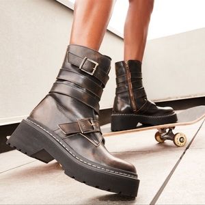 Steve Madden Sarge Leather Lugged Sole Platform Motorcycle Boots Size 9 Womens